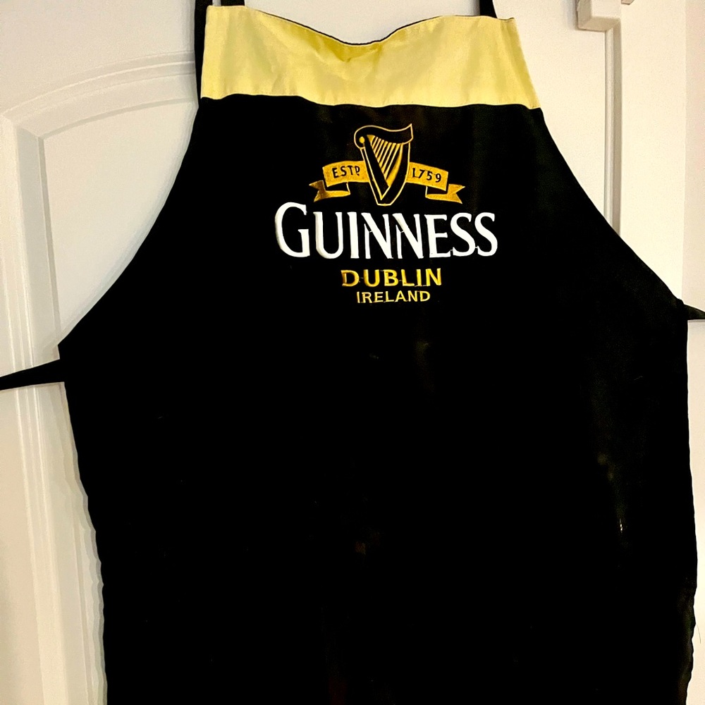 Apron- Guinness beer logo